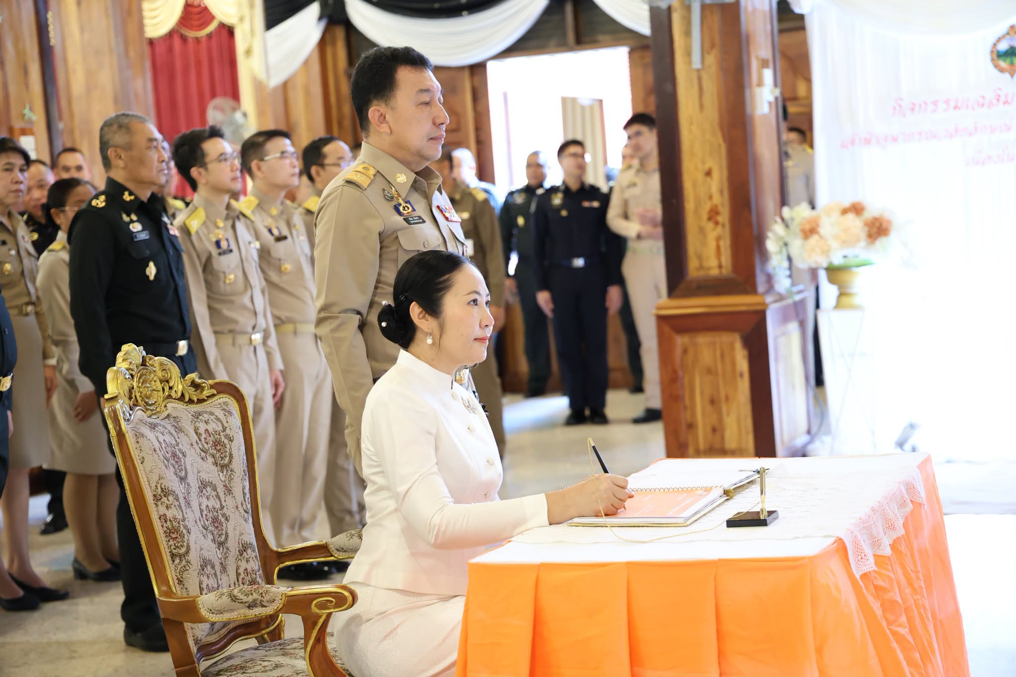 title - สำนักงานการปฏิรูปที่ดินจังหวัดเพชรบูรณ์ร่วมประกอบพิธีเจริญพระพุทธมนต์และตักบาตรถวายพระกุศล สมเด็จพระเจ้าน้องนางเธอ เจ้าฟ้าจุฬาภรณวลัยลักษณ์ อัครราชกุมารี กรมพระศรีสวางควัฒน วรขัตติยราชนารี เนื่องในวันคล้ายวันประสูติ